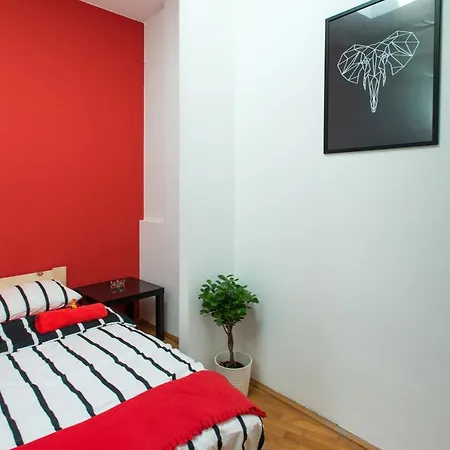 Modern Apartment In The Heart Of The Old Town Apartment *