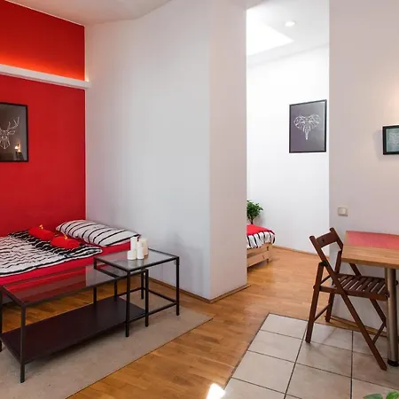 Modern Apartment In The Heart Of The Old Town